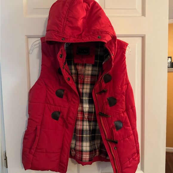 Love Tree Red Youth L fully lined zippered puffer vest - Picture 1 of 10